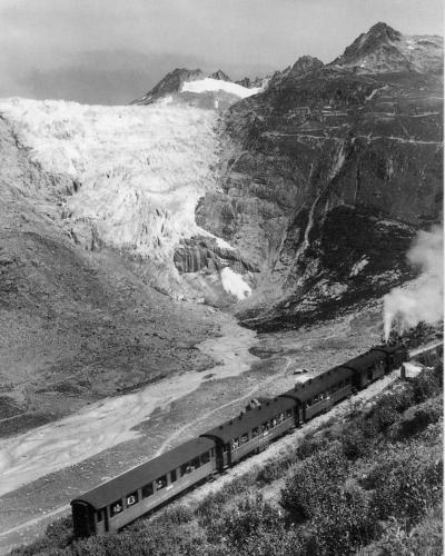 0089 - Ghiacciaio del Rodano, Alpi Occidentali, Svizzera, 1934